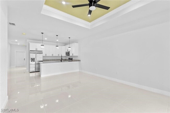 Building Photo - 1715 W 12th St