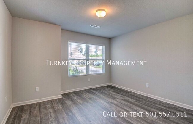 Building Photo - 10500 Darla Ln