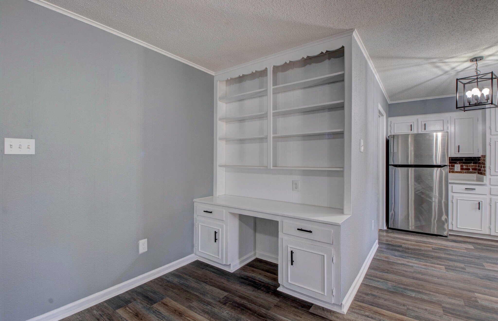 Built-in Wodden Bookshelf with storage in Family room - 11315 Ethan Allen Dr