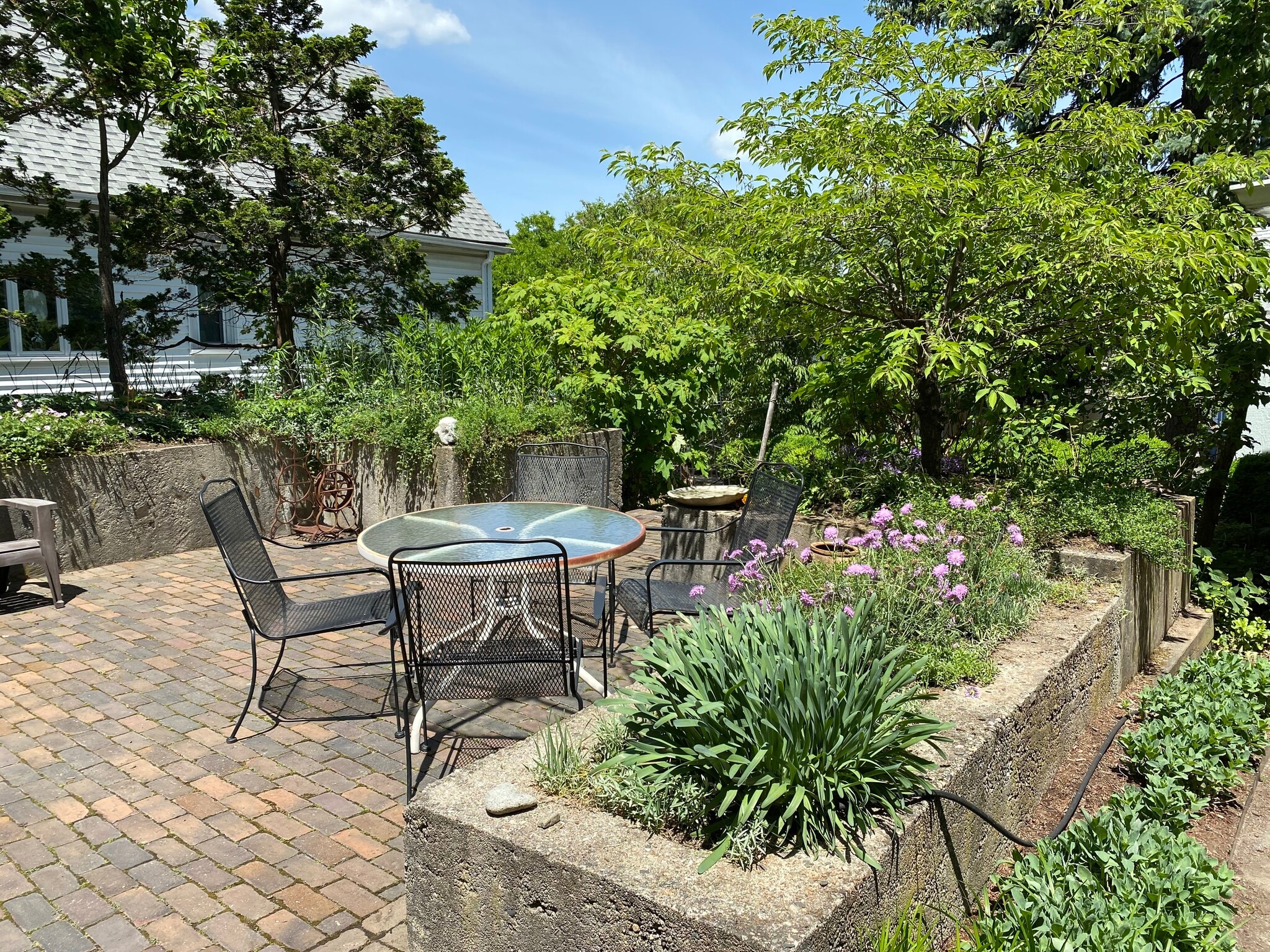 Building Photo - 90 Chandler St