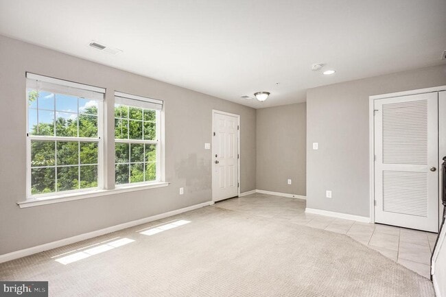 Building Photo - 7223 Barry Ln