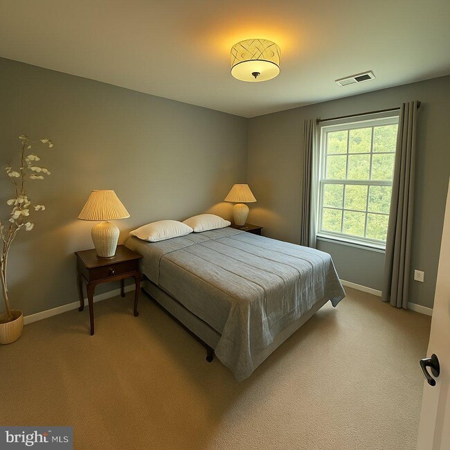 Building Photo - 9933 Box Oak Ct