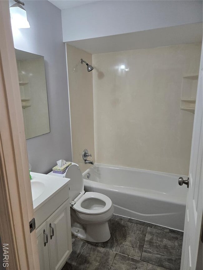 Building Photo - 1145 Mackinac Dr