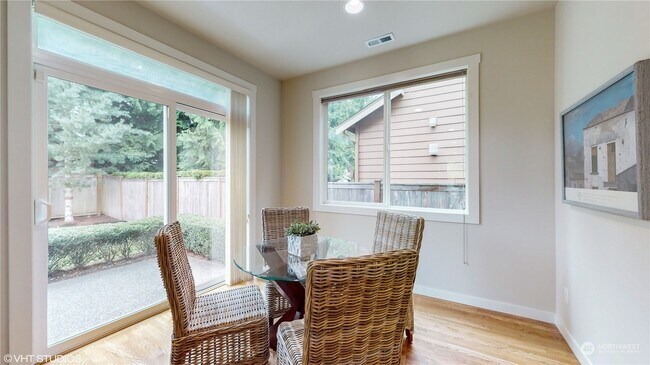 Building Photo - 13101 NE 84th St