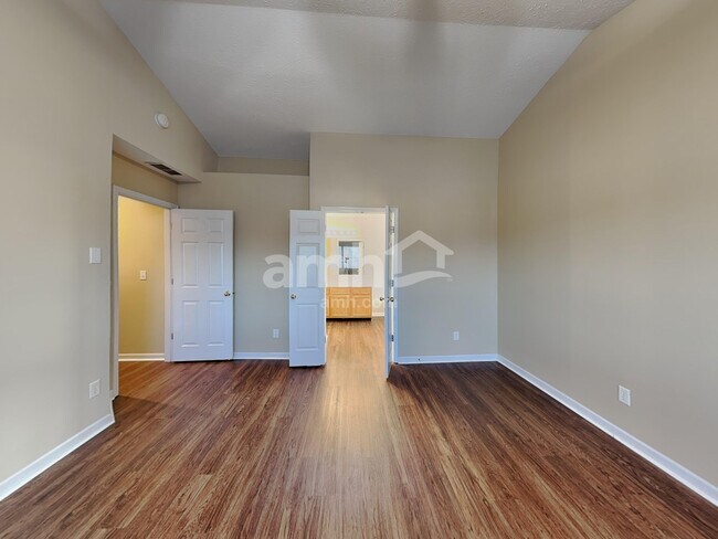 Building Photo - 1777 Woodstock Dr