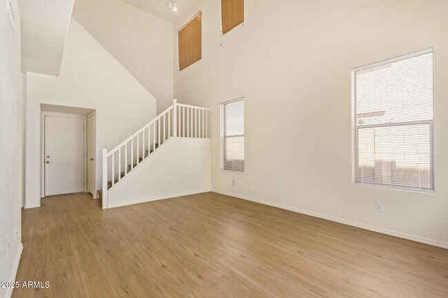 Building Photo - 11413 W Yavapai St