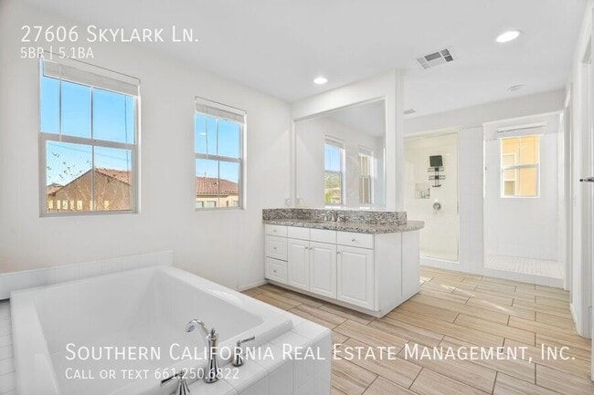 Building Photo - 27606 Skylark Ln