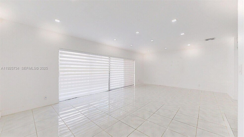 Building Photo - 8212 NW 8th Pl