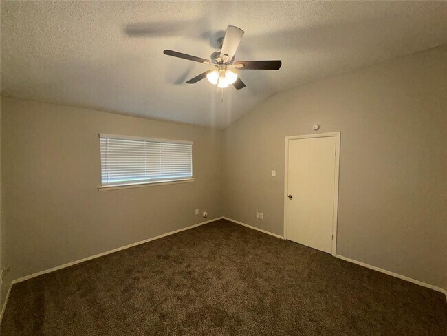 Building Photo - 10906 Tanwood Dr