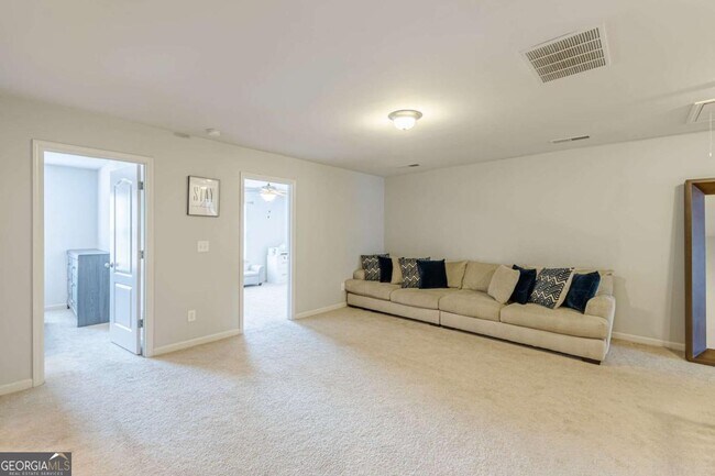 Building Photo - 5725 Radford Loop