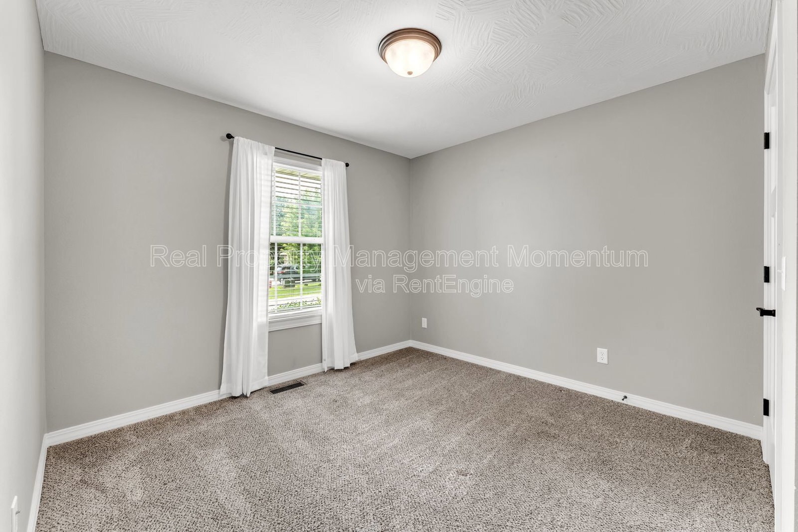 Building Photo - 825 S Trail Point Ct