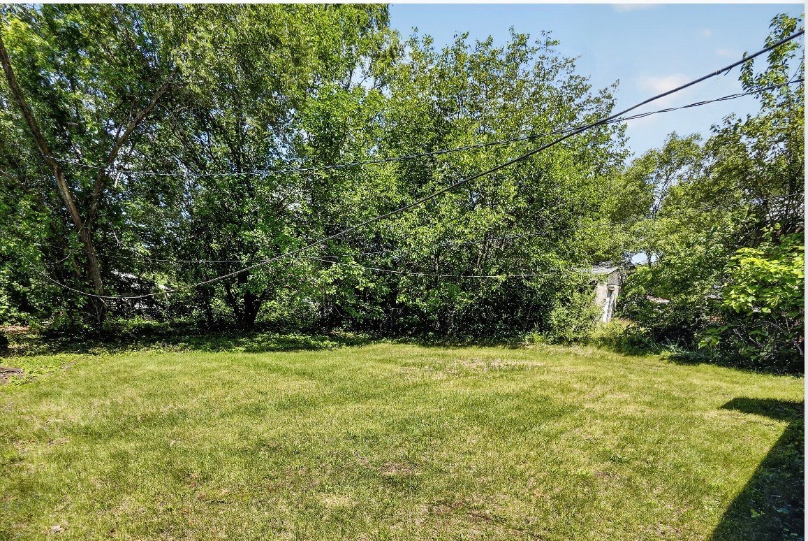 Building Photo - 2280 Roosevelt Pl
