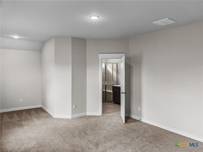 Building Photo - 916 Gray Cloud Dr