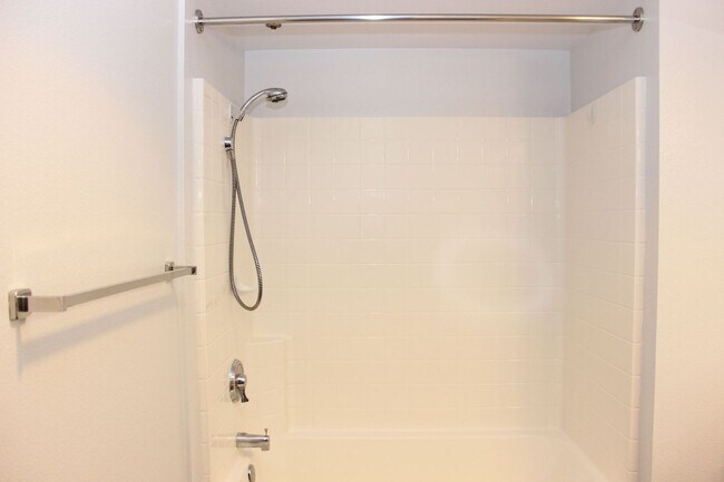 Building Photo - Studio Loft in Downtown San Diego w/ Vault...