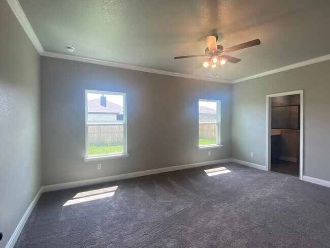 Building Photo - 1615 Black Kettle Trl