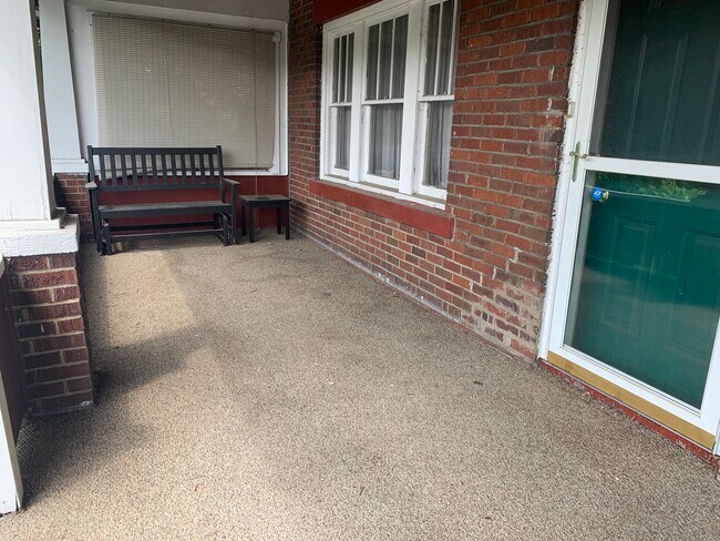 Building Photo - 5708 Pontiac Dr