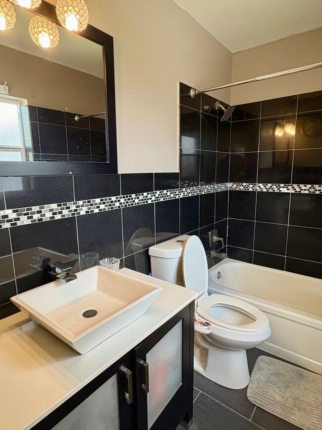 Building Photo - Spacious 3/2 on large lot in Paradise Park (Ft. Pierce) W/ LAWN CARE INCLUDED