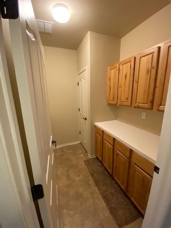 Building Photo - 6740 N Spurwing Loop