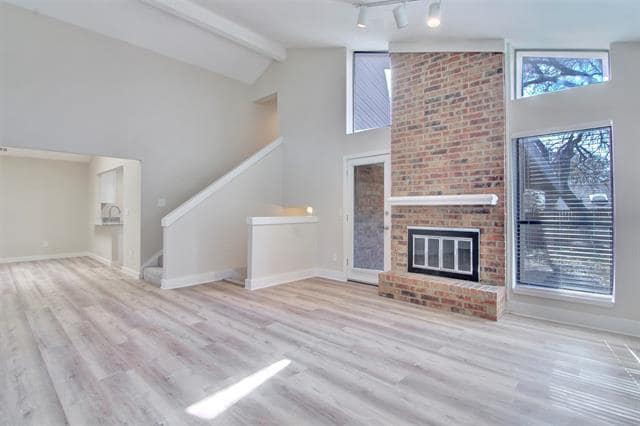 Building Photo - 2015 Whippoorwill Ln