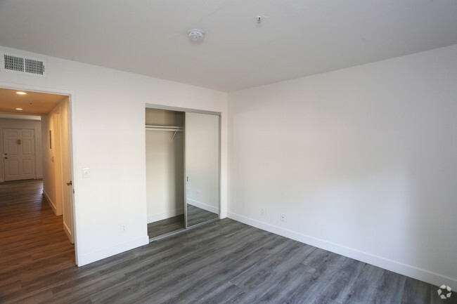 2BR, 2BA-Bedroom - Cynthia Gardens