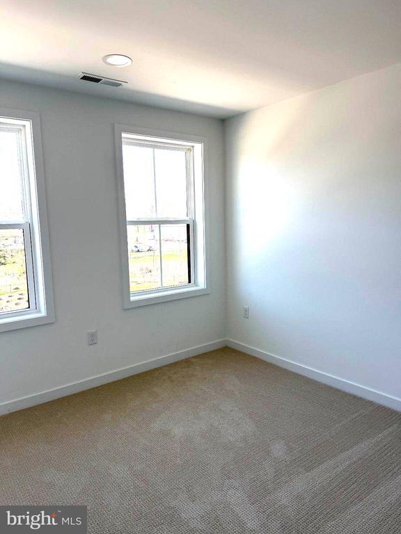 Building Photo - 105 Brianna Ct