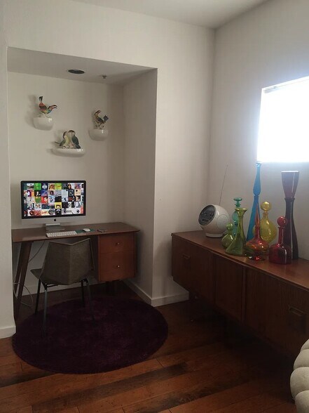 Livingroom office nook - 97 E Saint James St