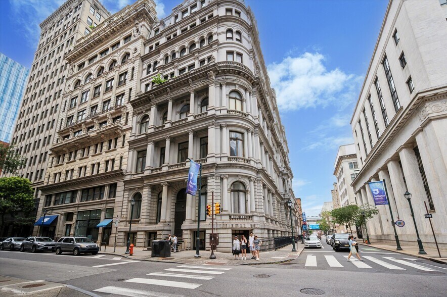 Building Photo - 1001 Chestnut St