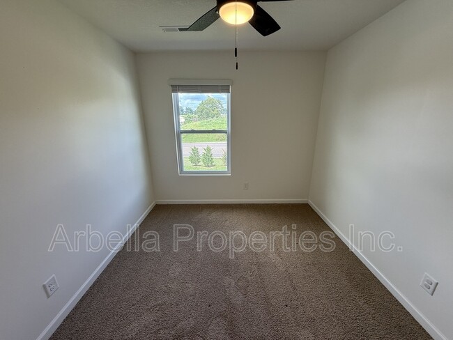 Building Photo - 30 Moon Rock Ct