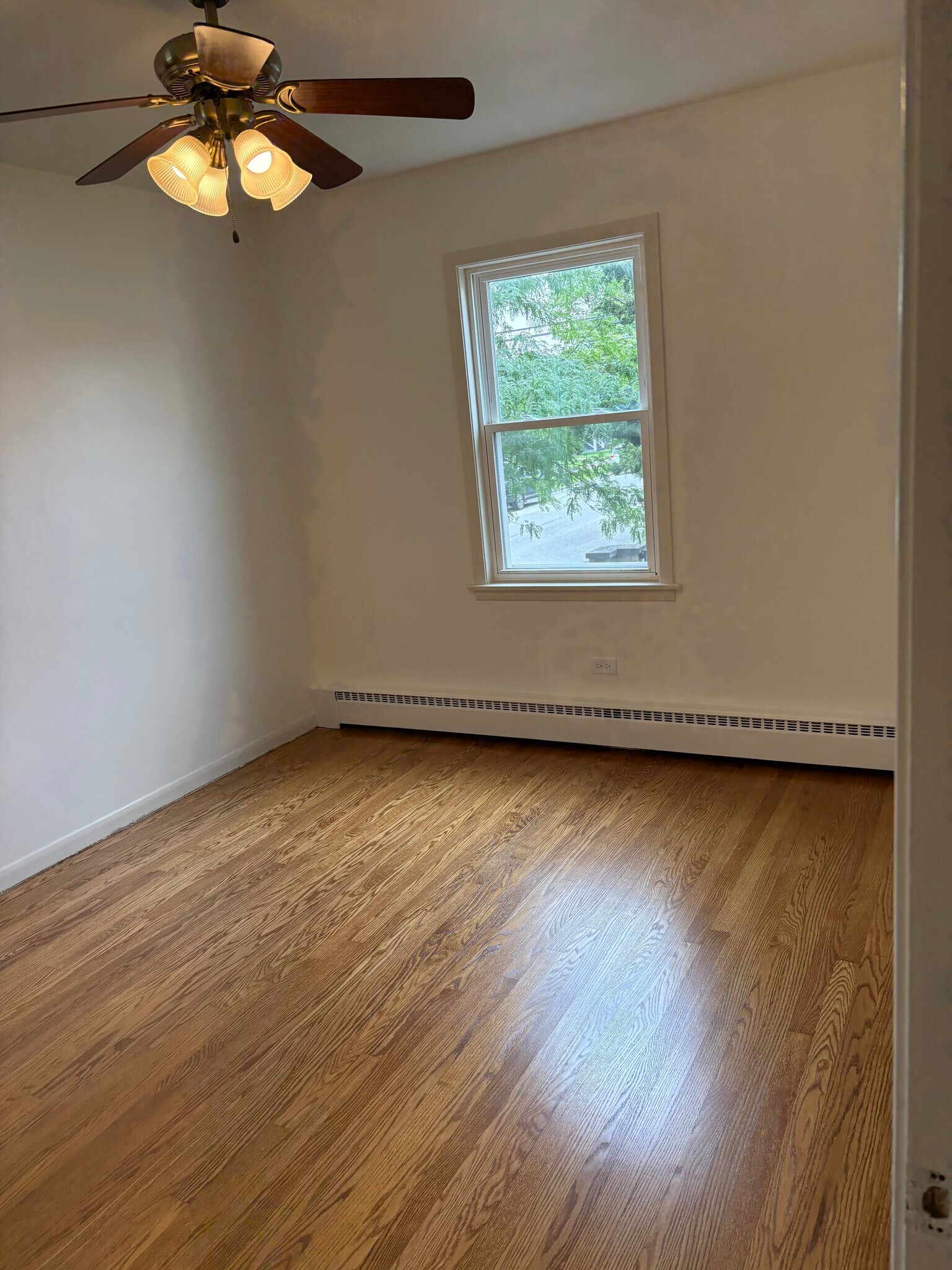 Building Photo - 3605 N Osceola Ave