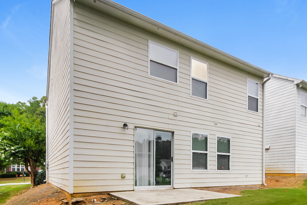 Building Photo - 9494 Lakeview Rd