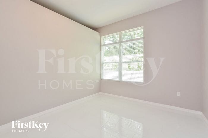 Building Photo - 111 Park Hurst Ln