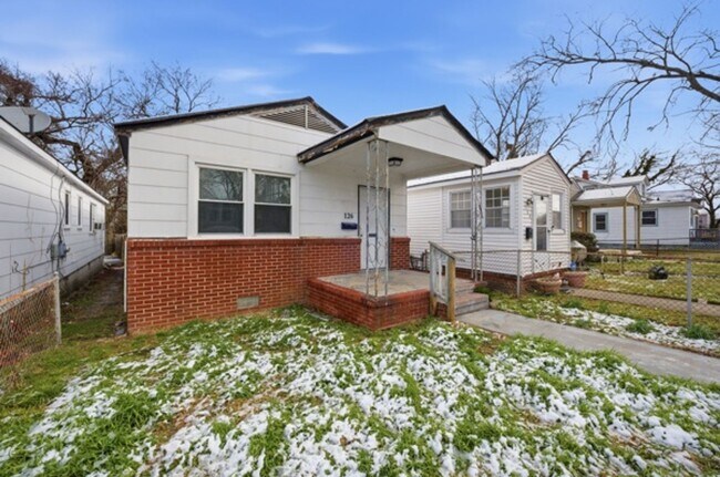 Building Photo - Charming 3bd/1ba Rancher