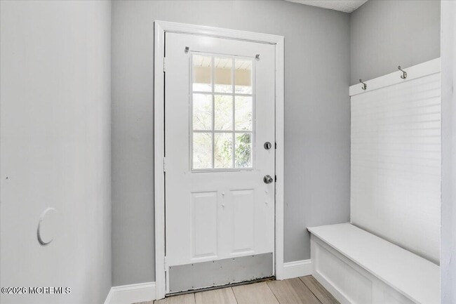 Building Photo - 306 Larkspur Ln