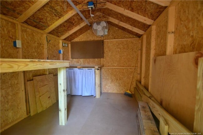 Building Photo - 5909 Royal Coach Ct