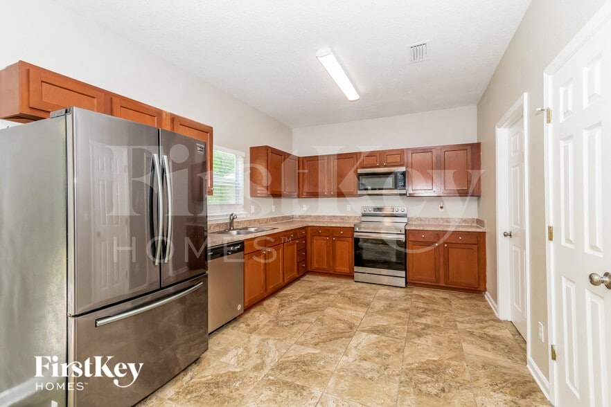 Building Photo - 7266 Rampart Ridge Cir S