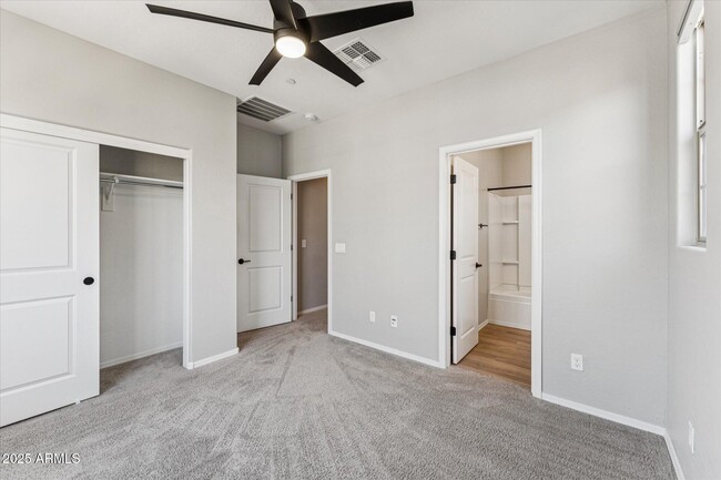 Building Photo - 1731 E Chelsea Ln