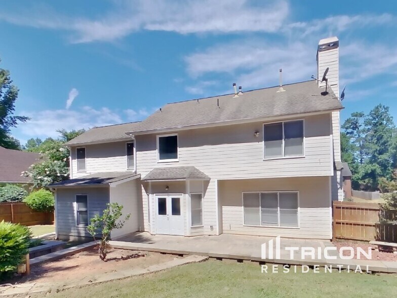 Building Photo - 1315 Bridle Path Dr