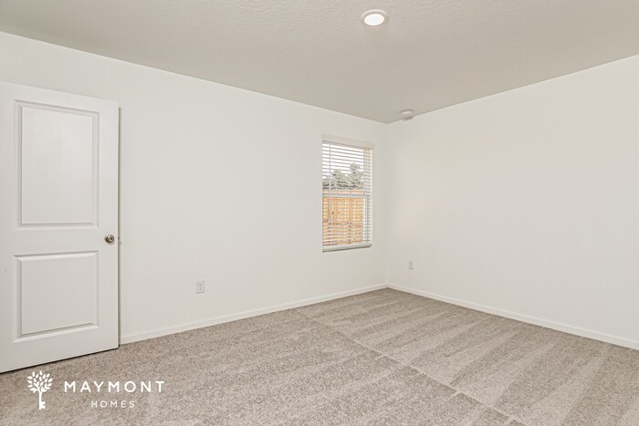 Building Photo - 566 Layne Overlook