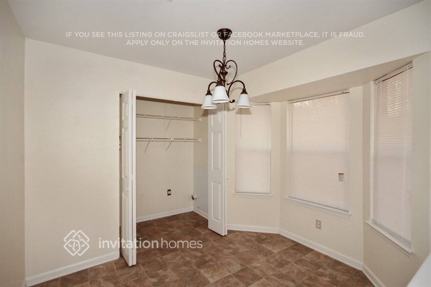 Building Photo - 3041 Park Creek Ct