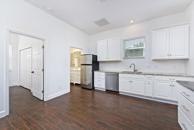 Building Photo - 5064 S Highway A1A