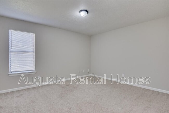 Building Photo - 171 Chalet North CT