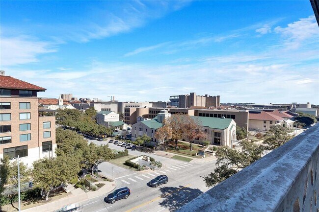 Building Photo - 1801 Lavaca St