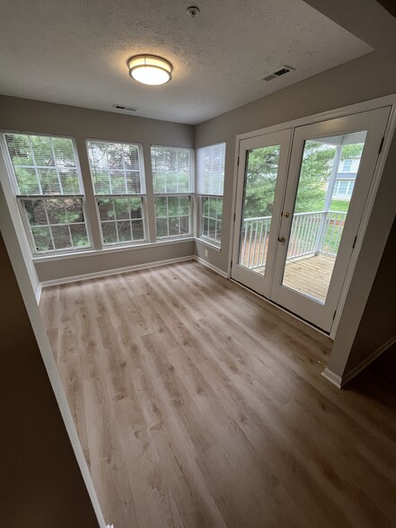Building Photo - 904 Jessicas Ln