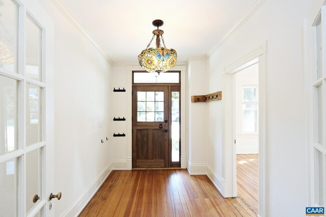 Building Photo - 706 Bolling Ave