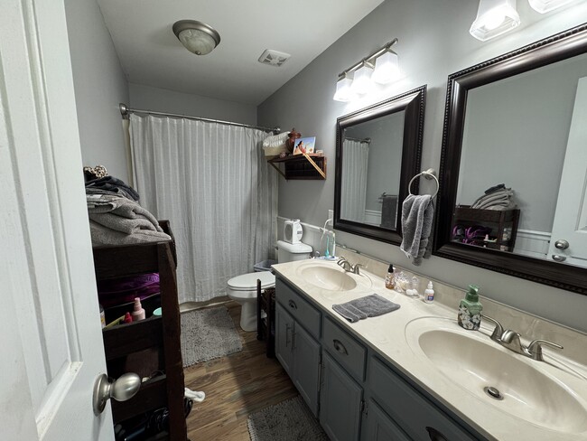 Building Photo - 3023 Britney Dr