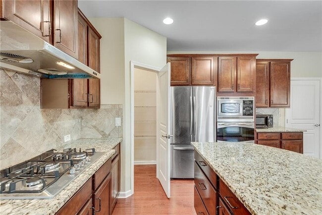 Building Photo - 270 Woods Creek Dr