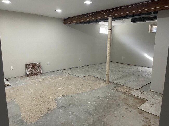 Building Photo - 20 Wareham Rd