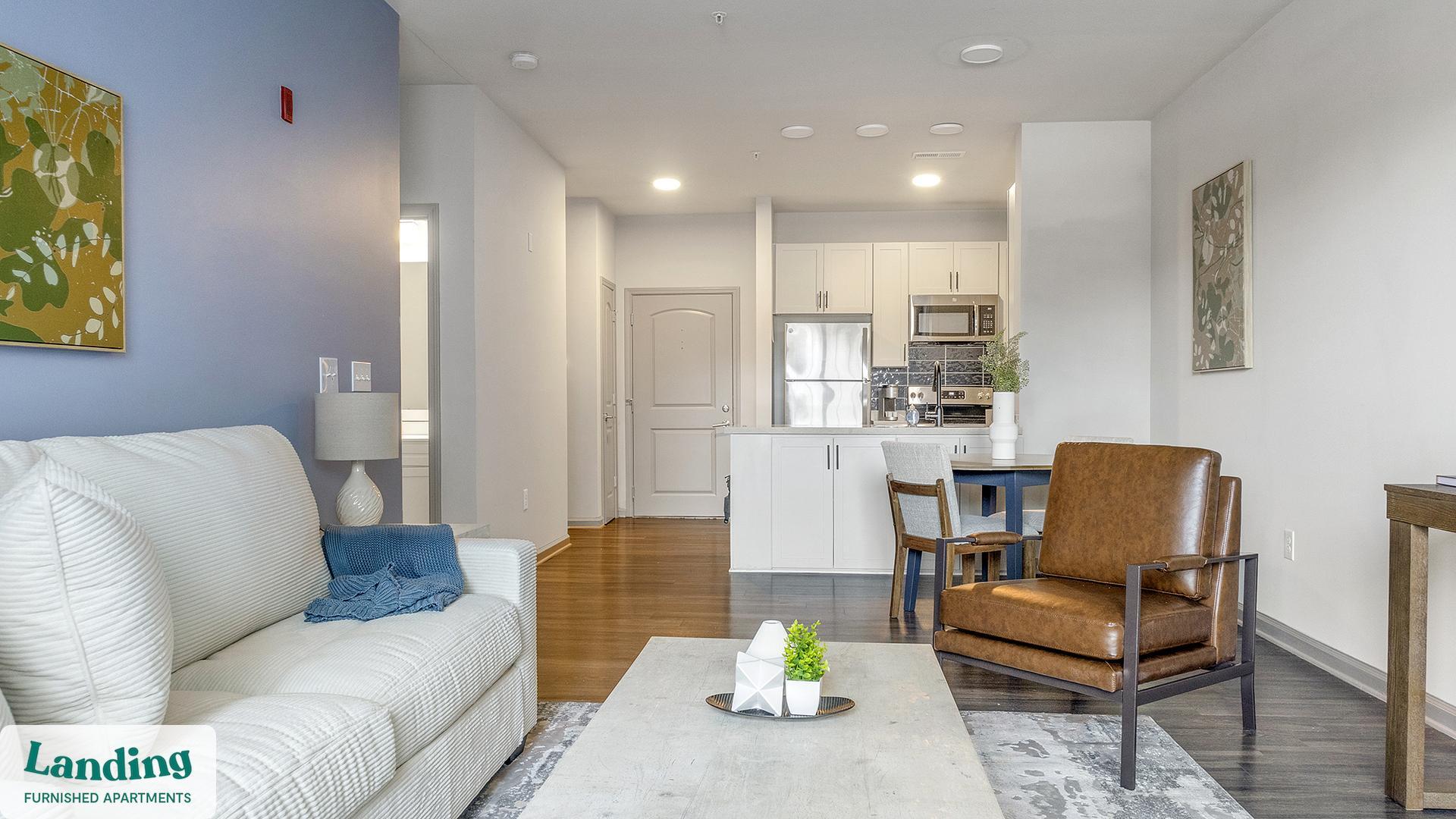 Building Photo - 900 E Six Forks Rd