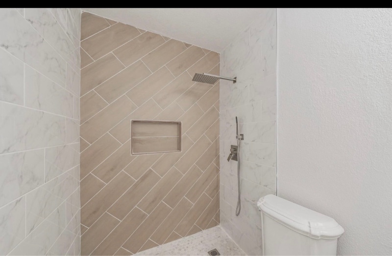 Building Photo - 3506 S Elm Dr