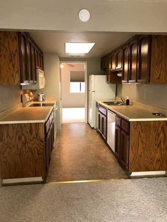 Building Photo - Spacious Jackson Townhome